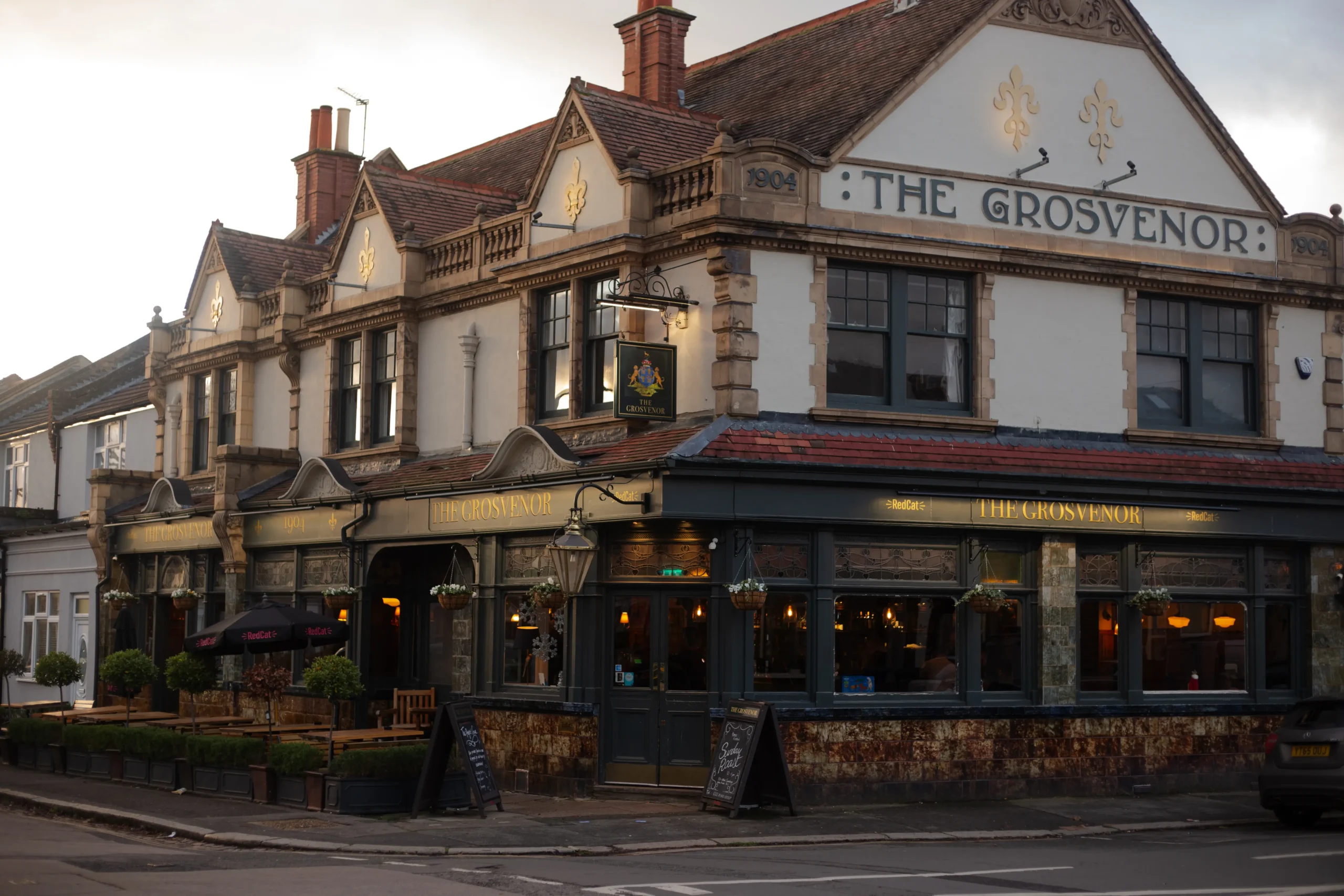 The Grosvenor – Hanwell